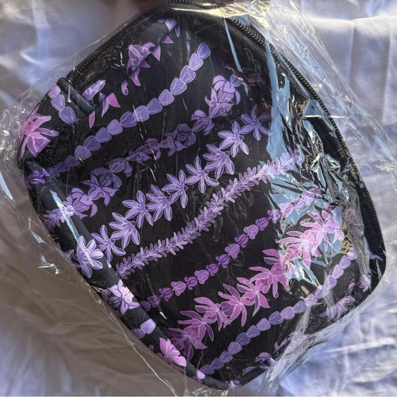 ALOHA Collection Handbags - Resi Resins Purple Lei Strands Belt Bag